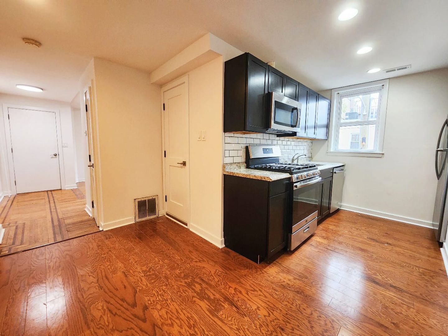 Philadelphia Apartment: 2313 Brown Street - 2
