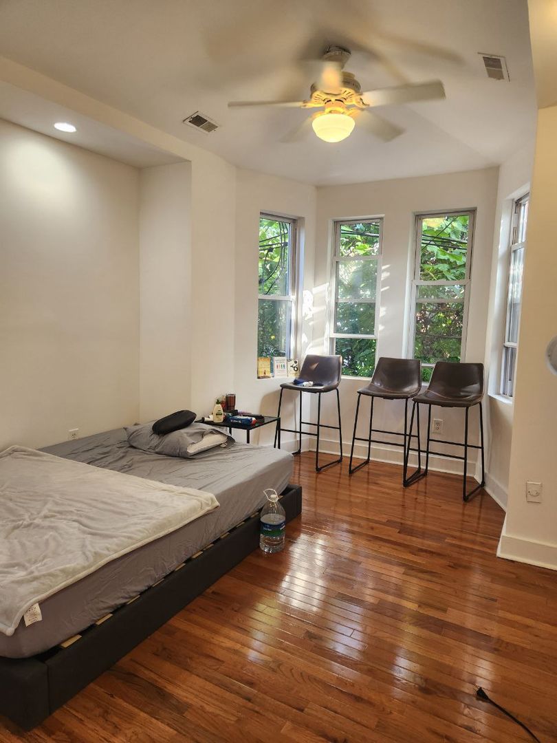 Philadelphia Apartment: 2943 West Girard ave 2