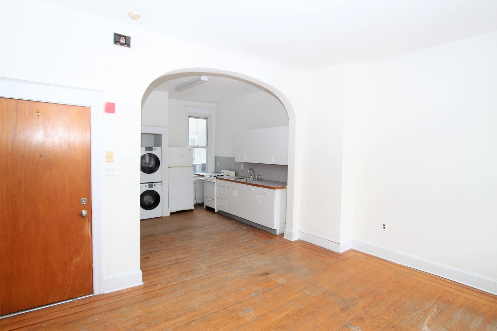 Philadelphia Apartment: 2813 West Girard Ave 2F