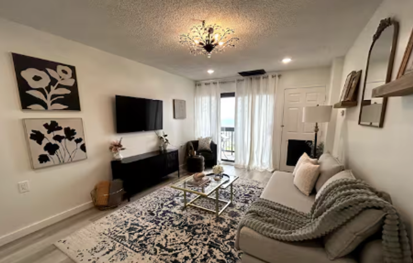 Atlantic City Apartment: 300 Atlantic Avenue