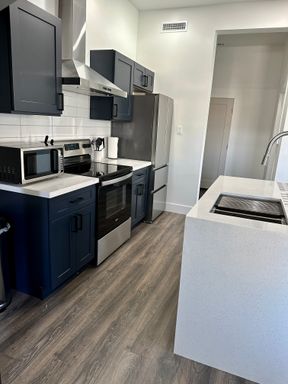 One Bedroom with Loft – photo 1