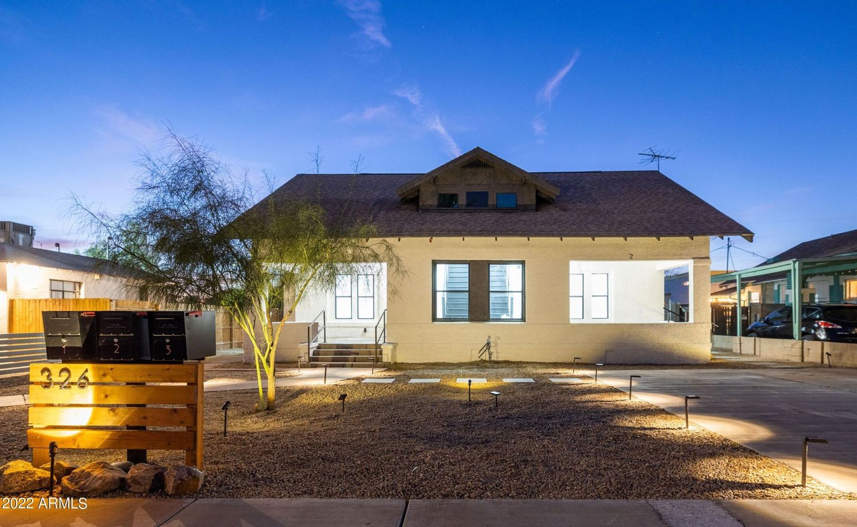 Phoenix Apartment: 326 N. 17th Dr.