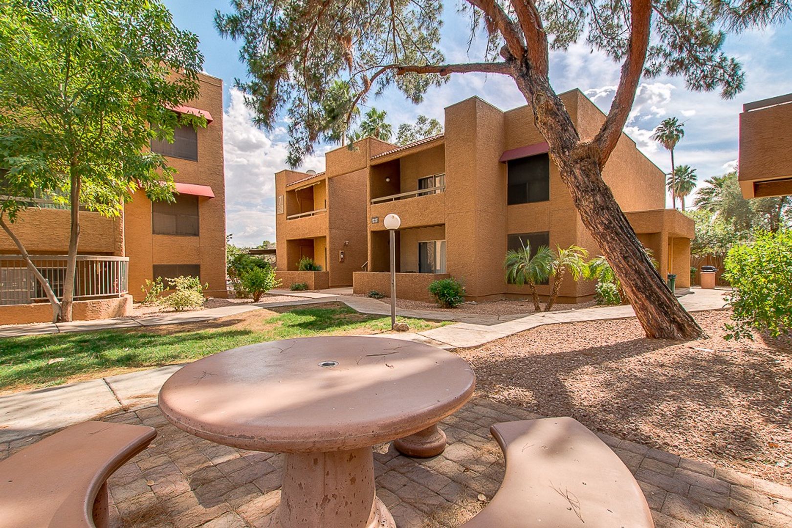 Phoenix Apartment: 2625 E. Indian School Rd.