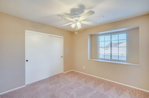 521 E Kristal Way, Phoenix, AZ 85024