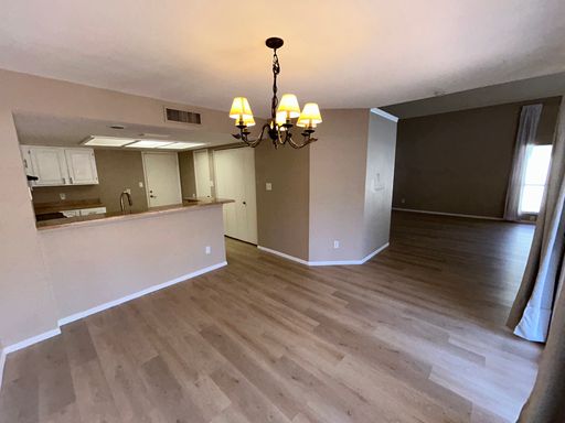 521 E Kristal Way, Phoenix, AZ 85024