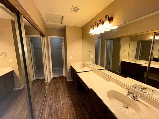 521 E Kristal Way, Phoenix, AZ 85024