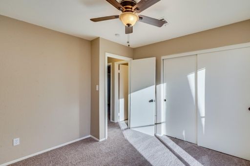 521 E Kristal Way, Phoenix, AZ 85024