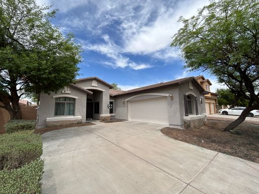 Wonderful - 3 bedroom / 2 bathroom home in Sunset Vista – photo 1