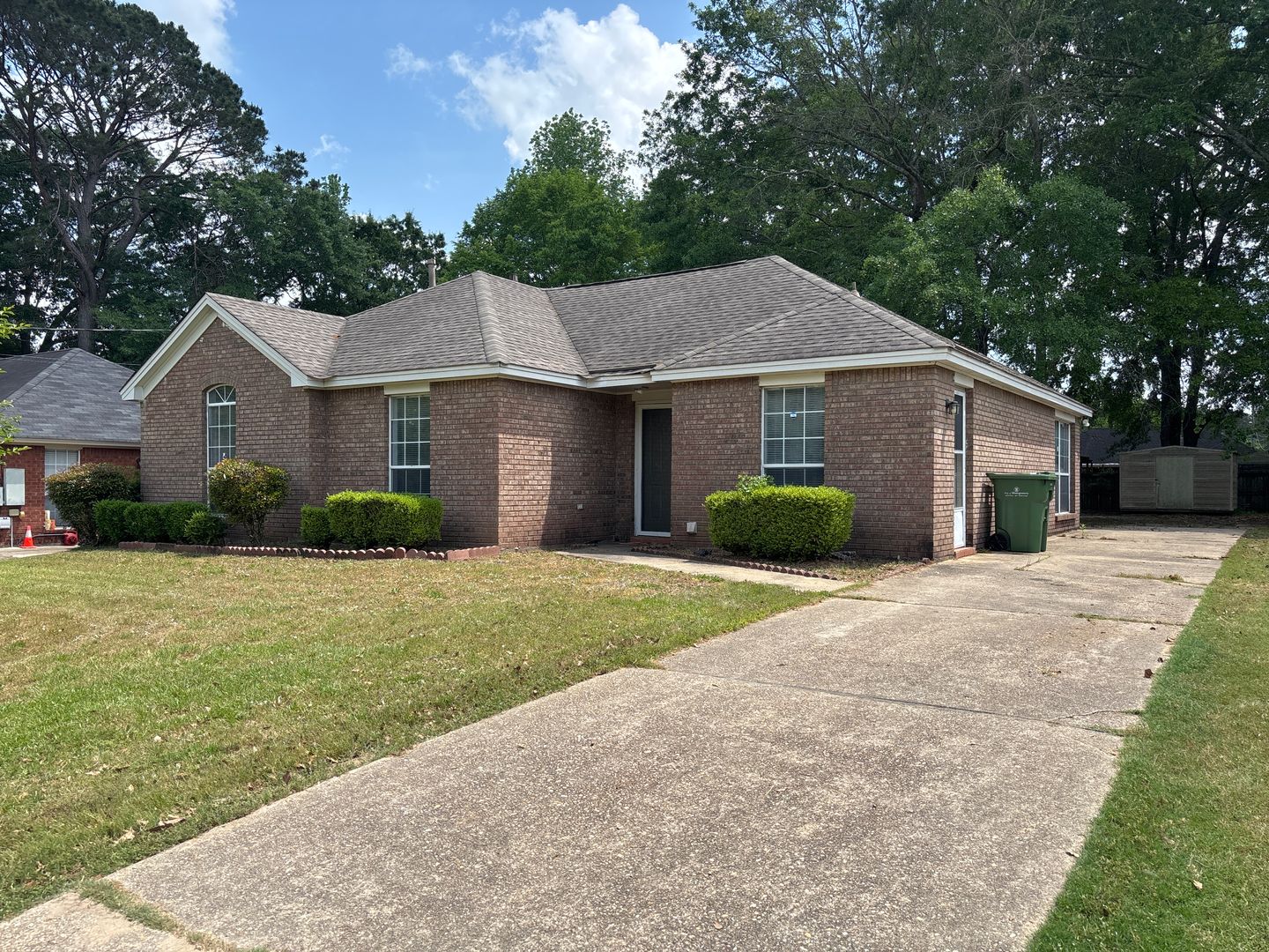 Montgomery House: 6532 Juniper Tree Lane