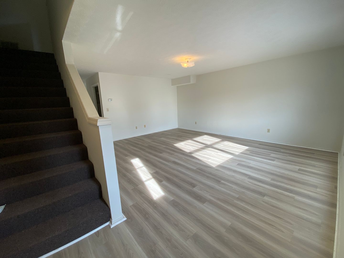 Bloomington Townhome: 414 W. Northlane Dr.