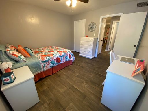 SUITES ON SIXTH: One Bedroom Apartment Less than 1 Block from TMH! – photo 1