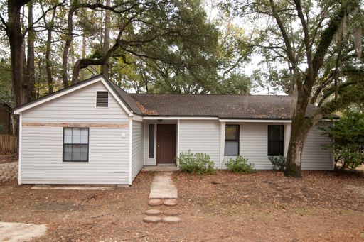 2103 Darnell Circle – photo 1