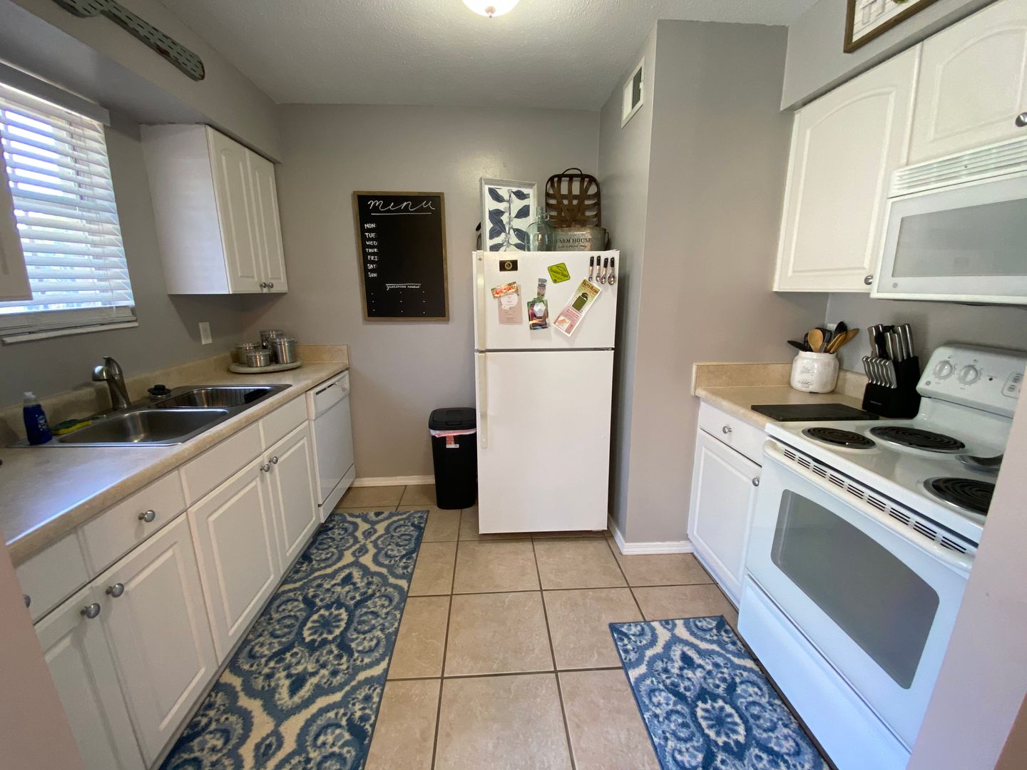 Tallahassee Apartment: 1951 N Meridian Road