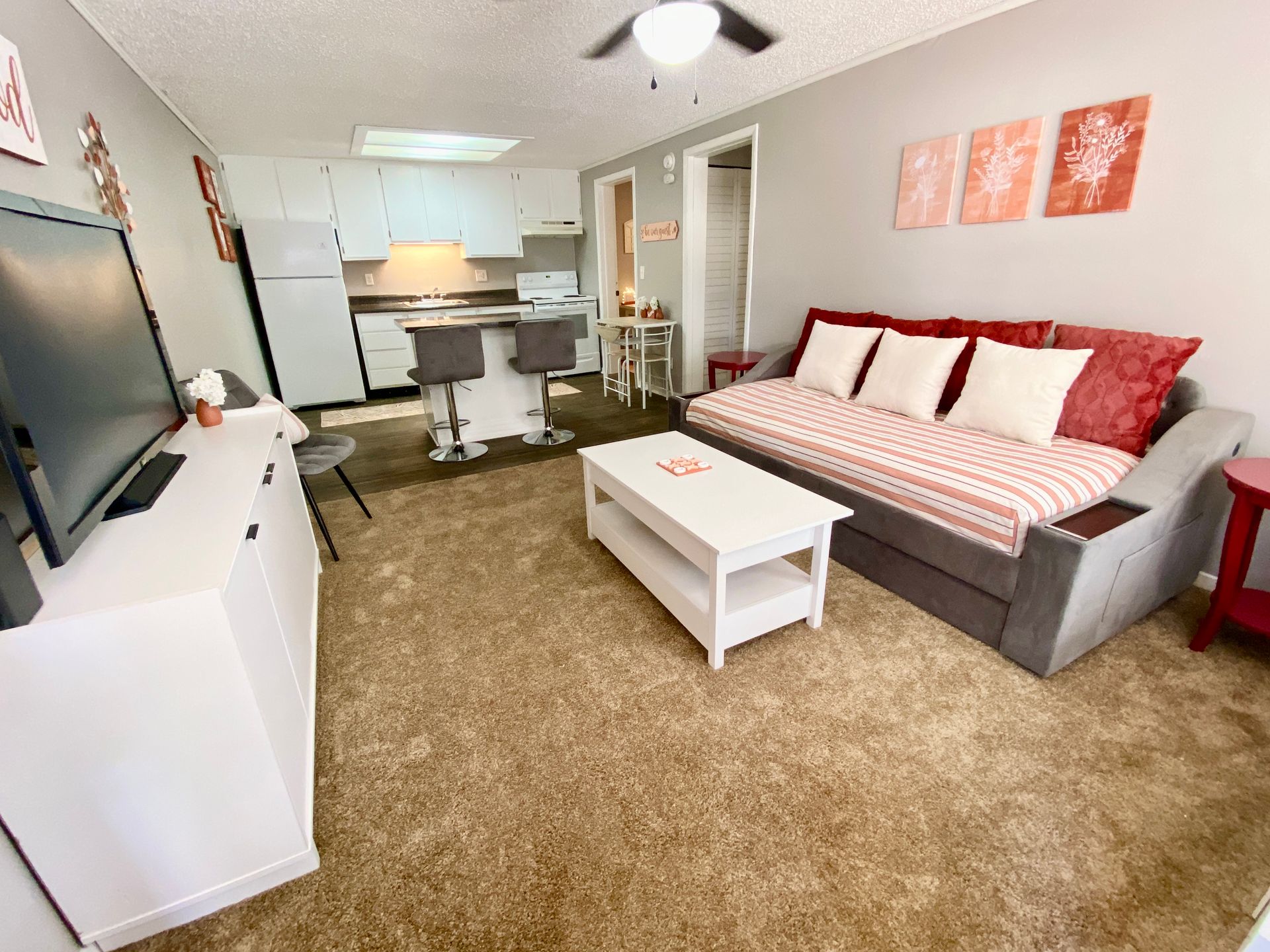 Gainesville Apartment: 6929 W University Avenue