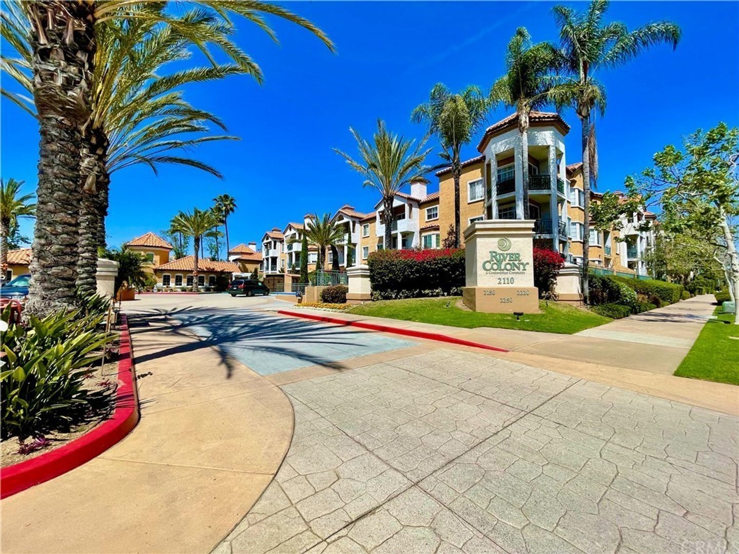 San Diego Condo: 2150 Camino De La Reina #308