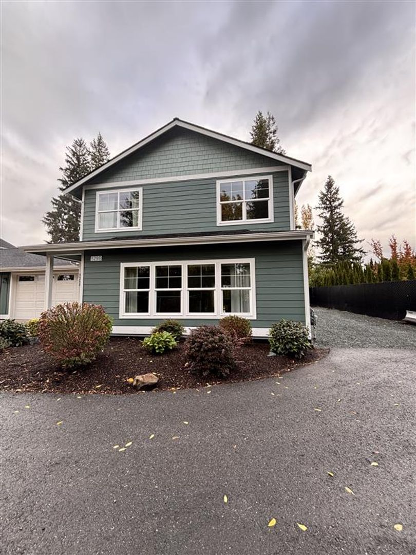 Sedro Woolley Townhome: 529 Ball Street A&B