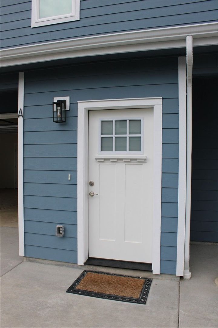 Mount Vernon Apartment: 1024 North 8th Street