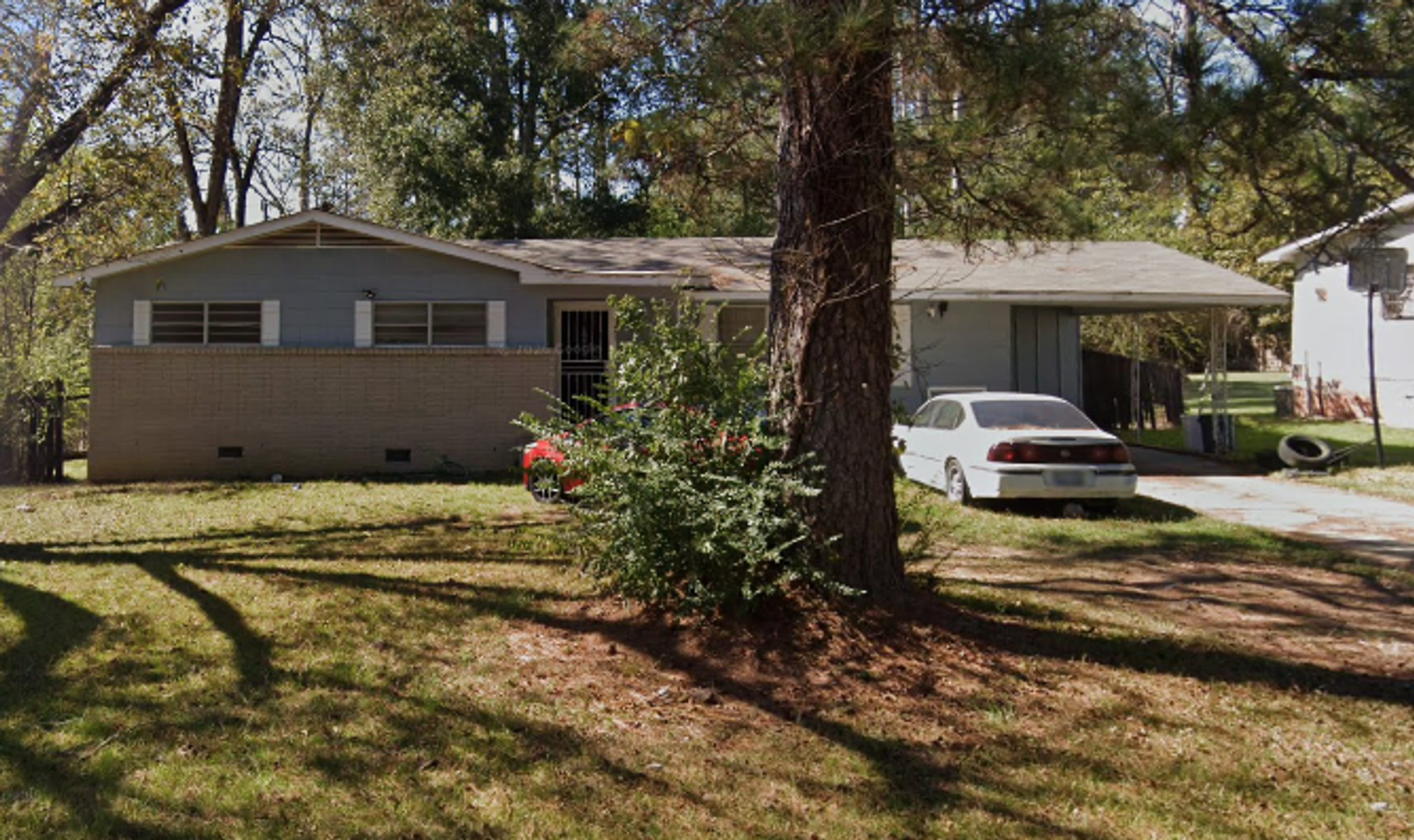 Jackson House: 427 McDowell Park Circle