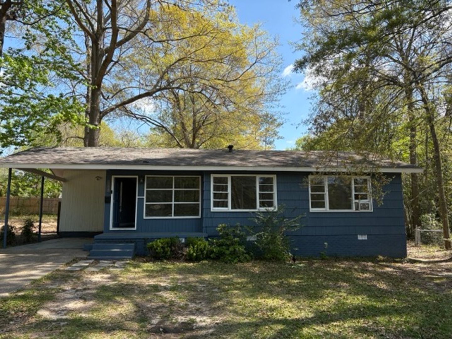 Hattiesburg House: 704 S. 22nd Ave.