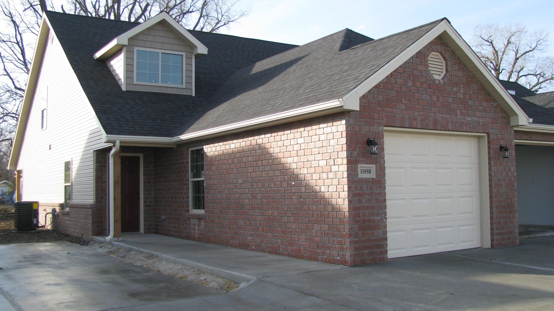 Joplin Apartment: 1103-1109 Wisconsin