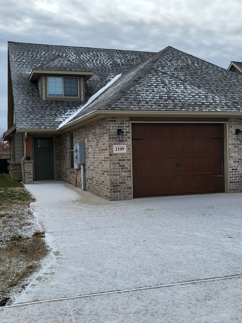 Joplin Apartment: 20th & Delaware