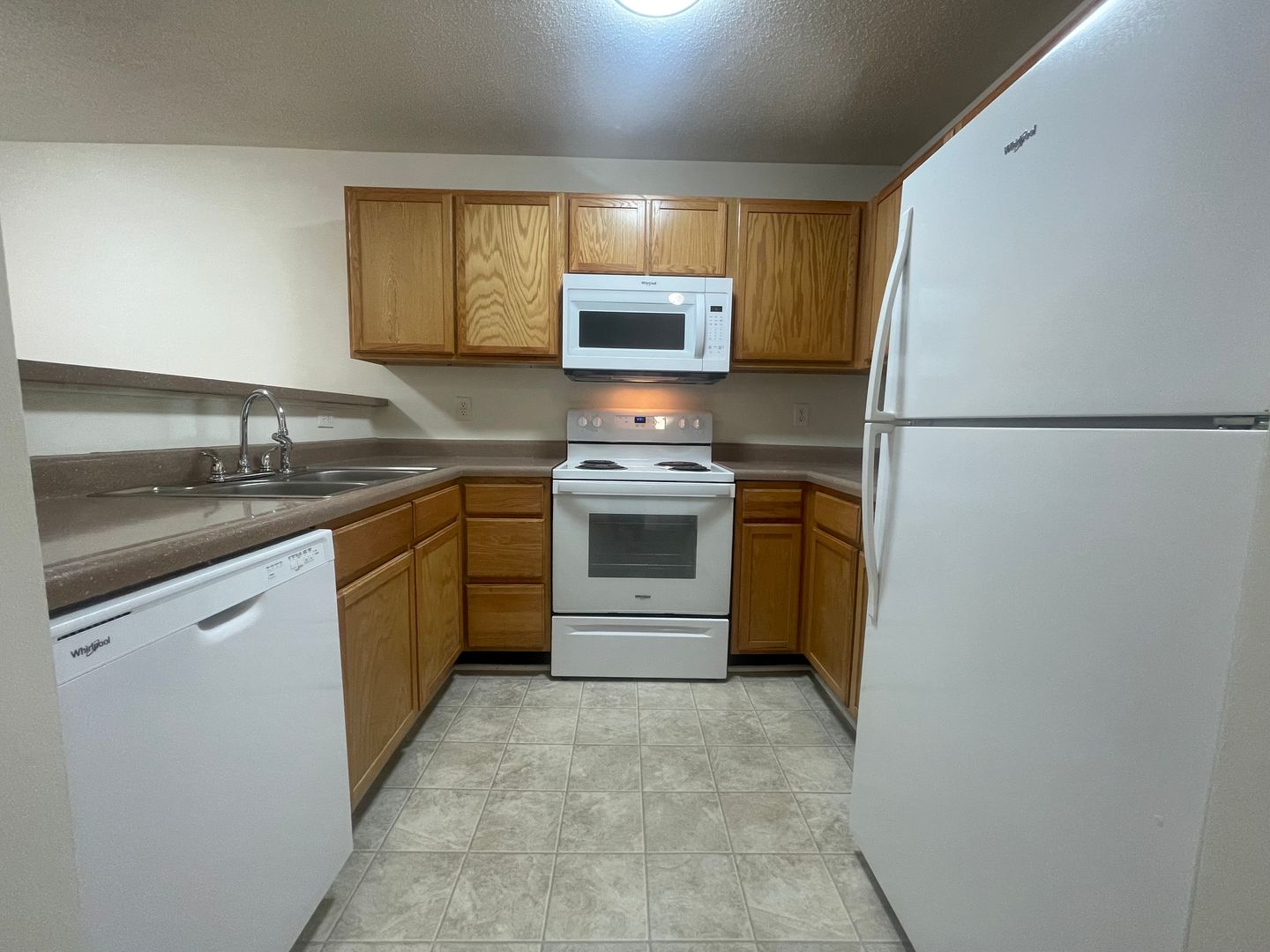 Greensboro Apartment: 800 Greenhaven Drive