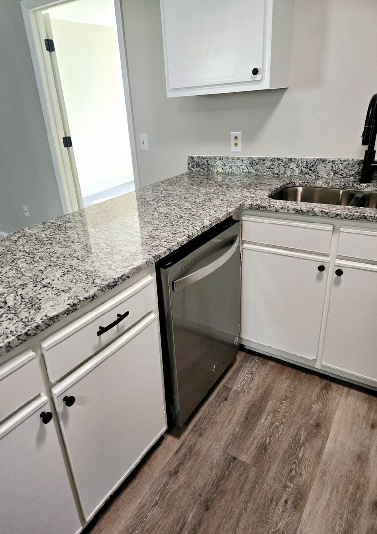 Greensboro Apartment: 1016 E. Barton Street