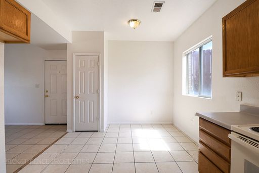 3 Bedroom, 1 Bathroom Apartment in Evans! – photo 1