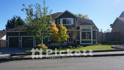 3 Bedroom within Walking Distance to North Kitsap HS & MS! – photo 1