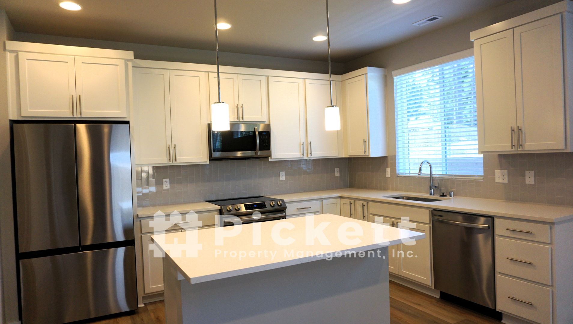 9205 Mint Loop NW , Bremerton, WA 98311