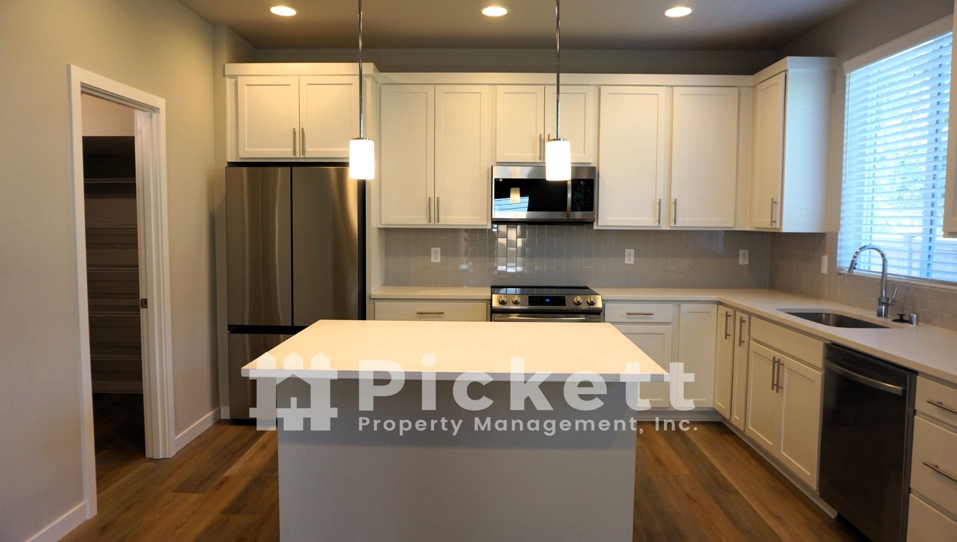 9205 Mint Loop NW , Bremerton, WA 98311