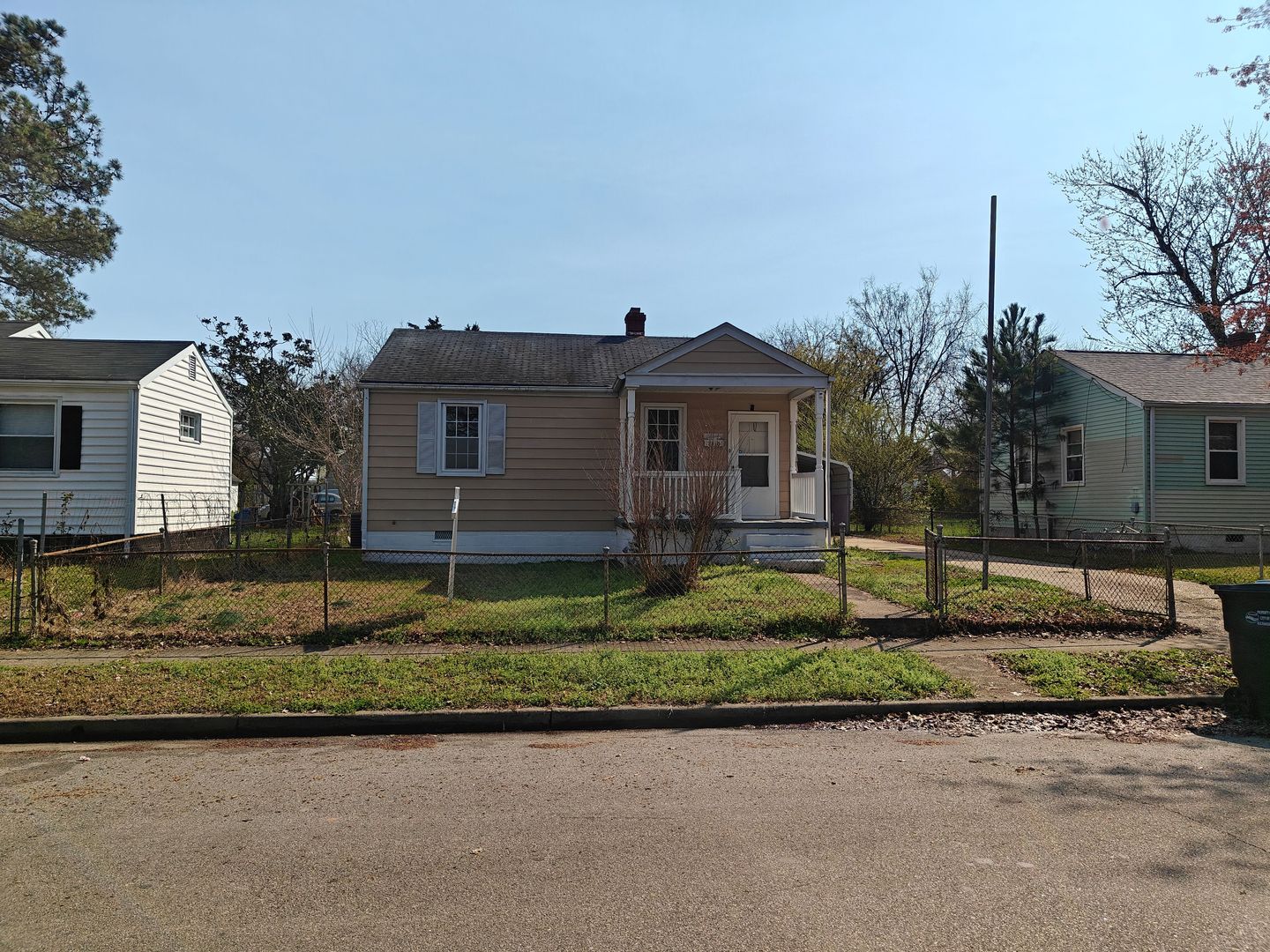 Richmond House: 3310 Frank Rd