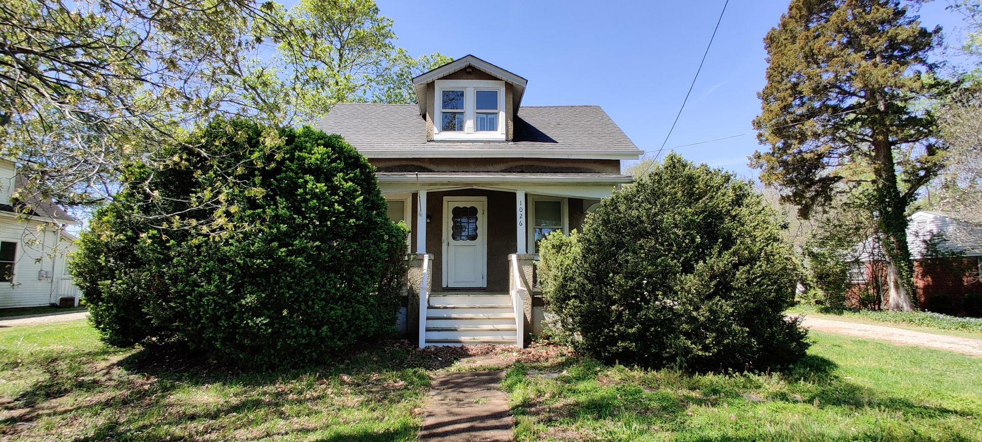 Midlothian House: 1026 Salisbury Dr