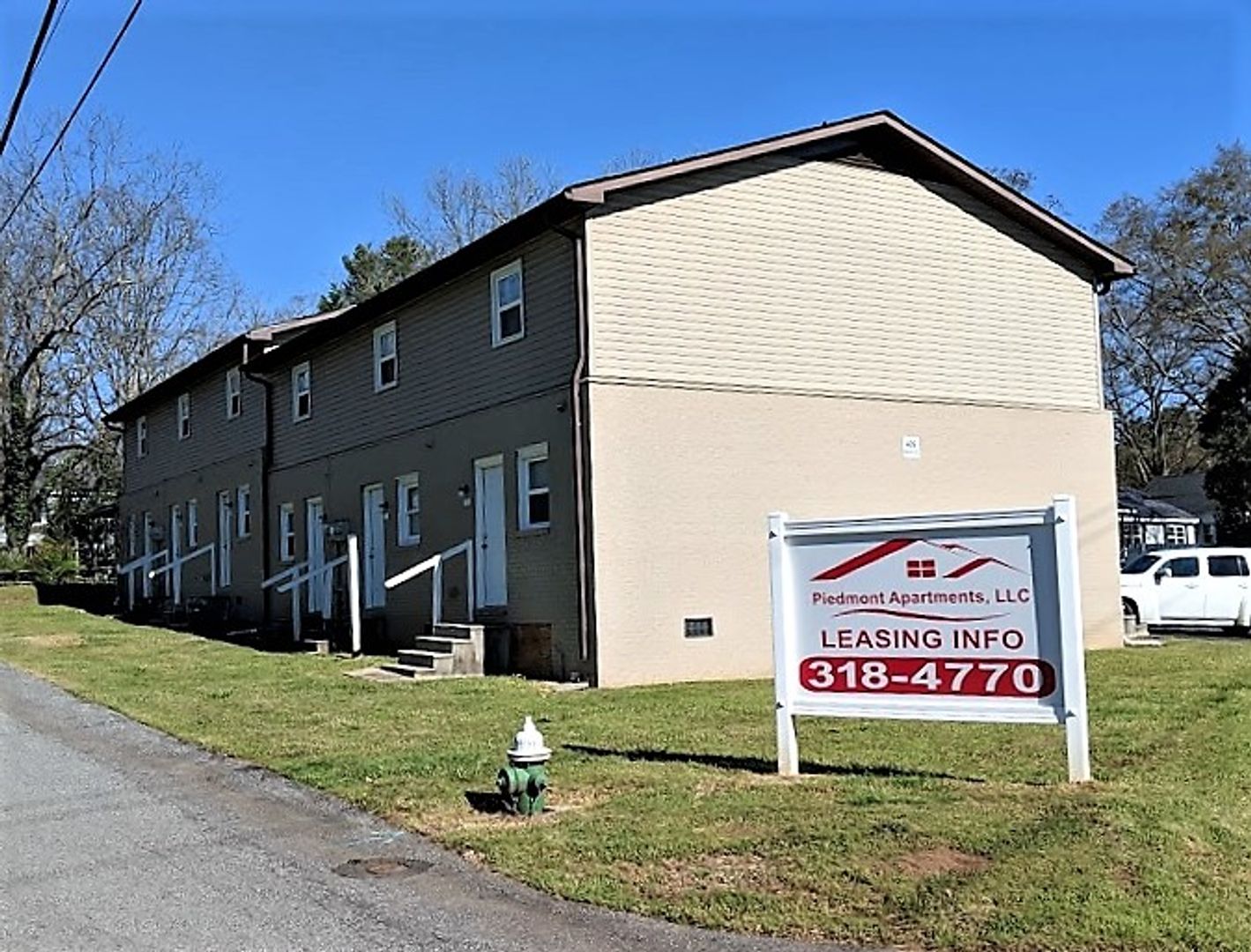 Easley Apartment: 409 Barton Street