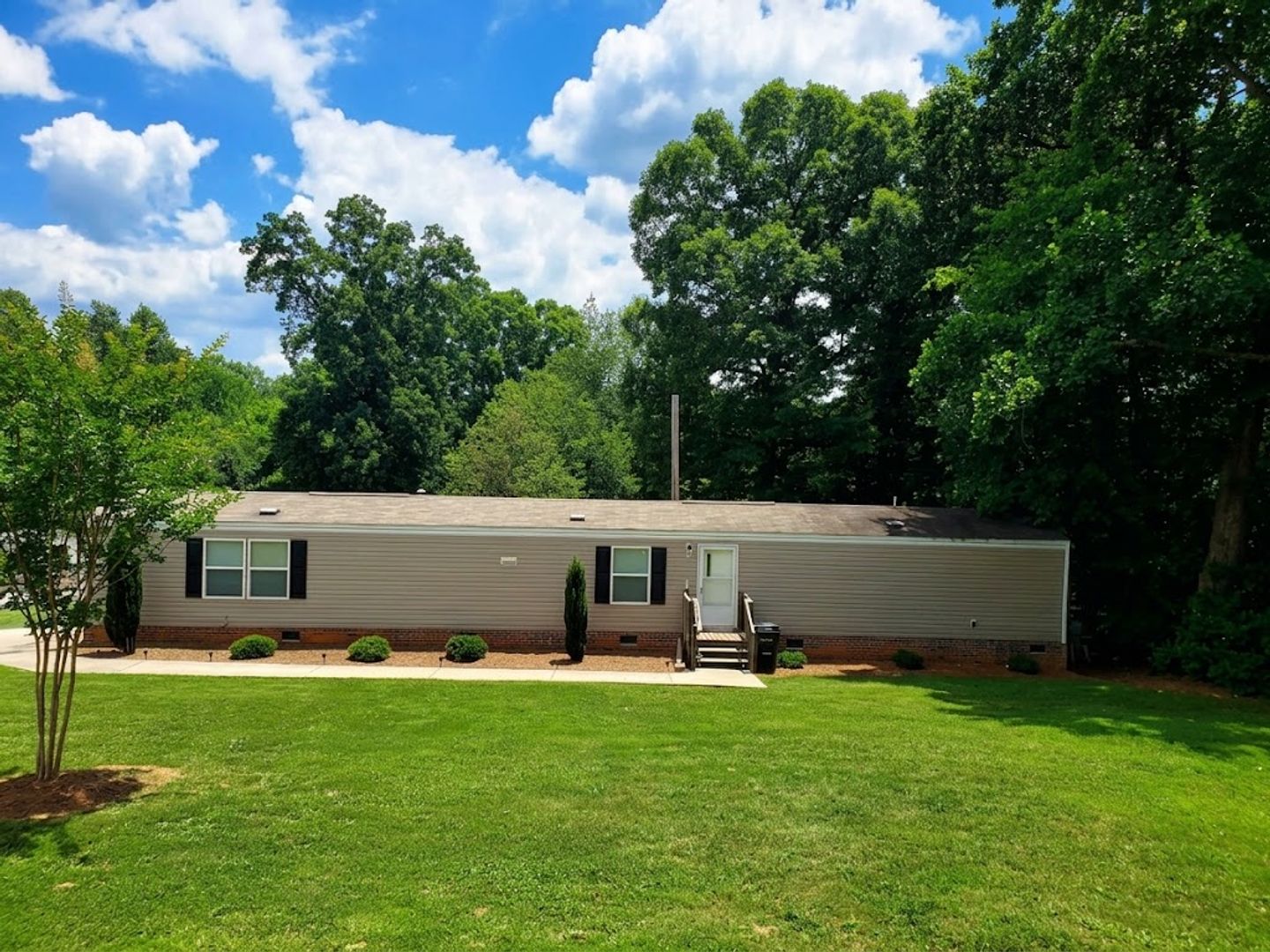 Pickens County Apartment: Sunshadow Cir