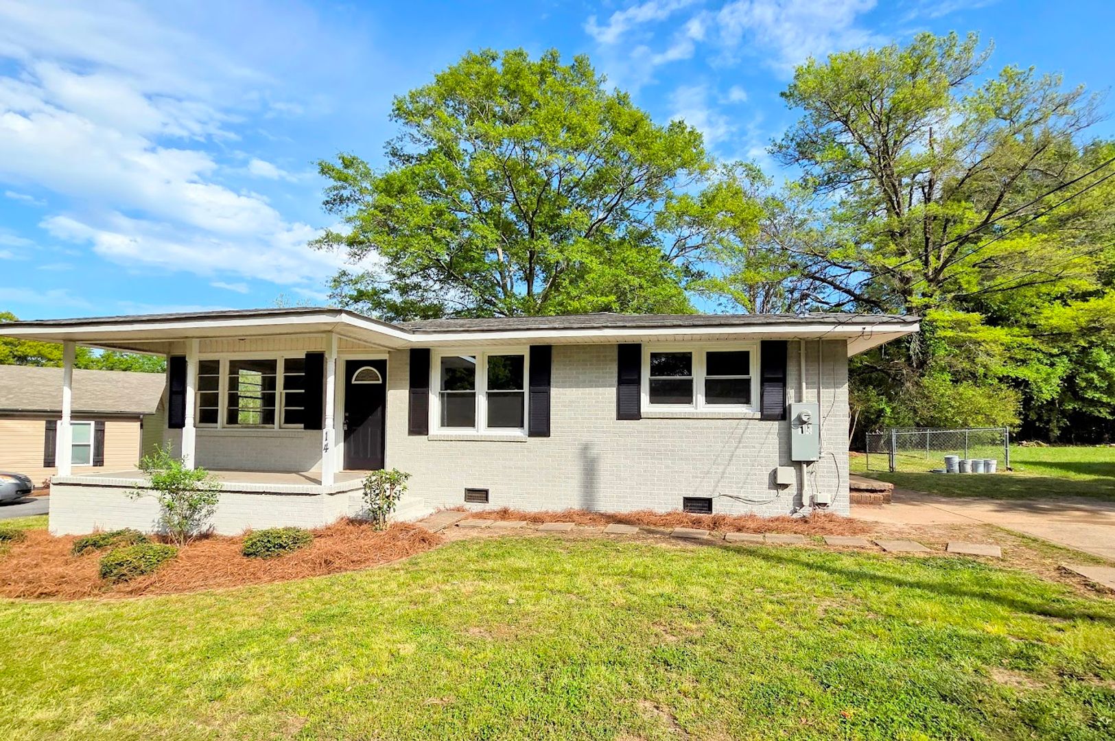 West Pelzer House: 14 Stephanie Drive