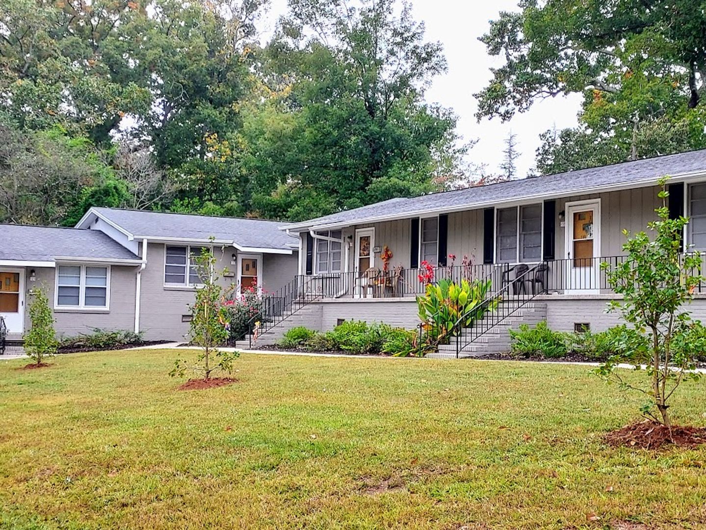 Easley Apartment: S D St