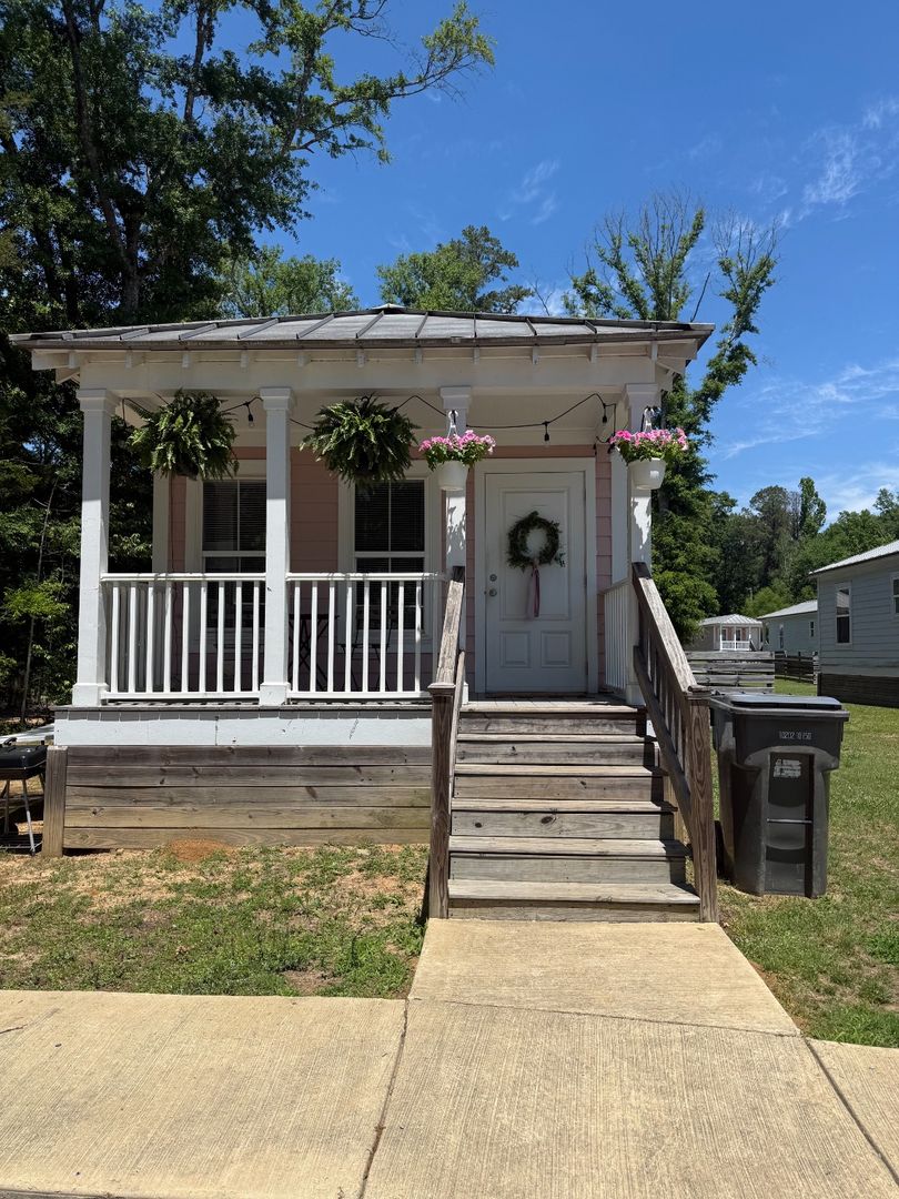 Starkville Apartment: Countdown Cove