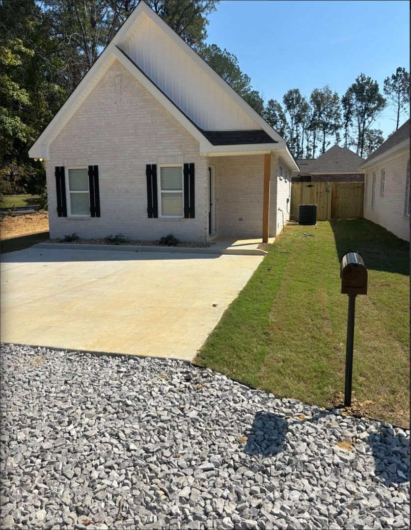 Starkville Apartment: 53 Park Lane