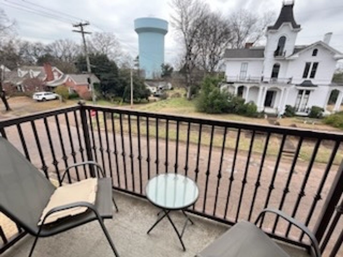 Columbus House: 121 3rdSt Unit 1