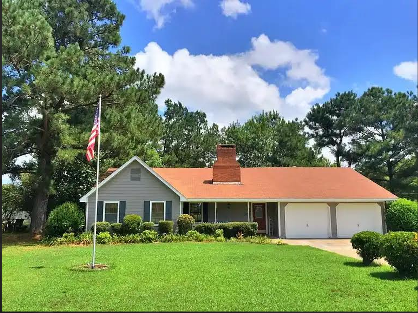 Columbus House: 67 Carolina Dr