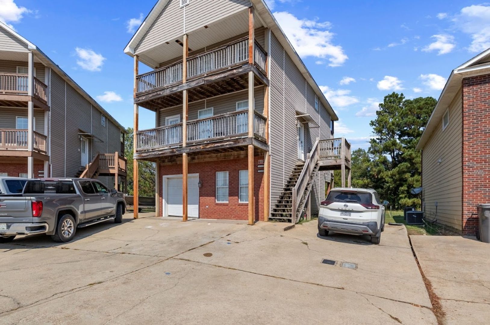 Starkville Apartment: 1319 St. Andrews Lane
