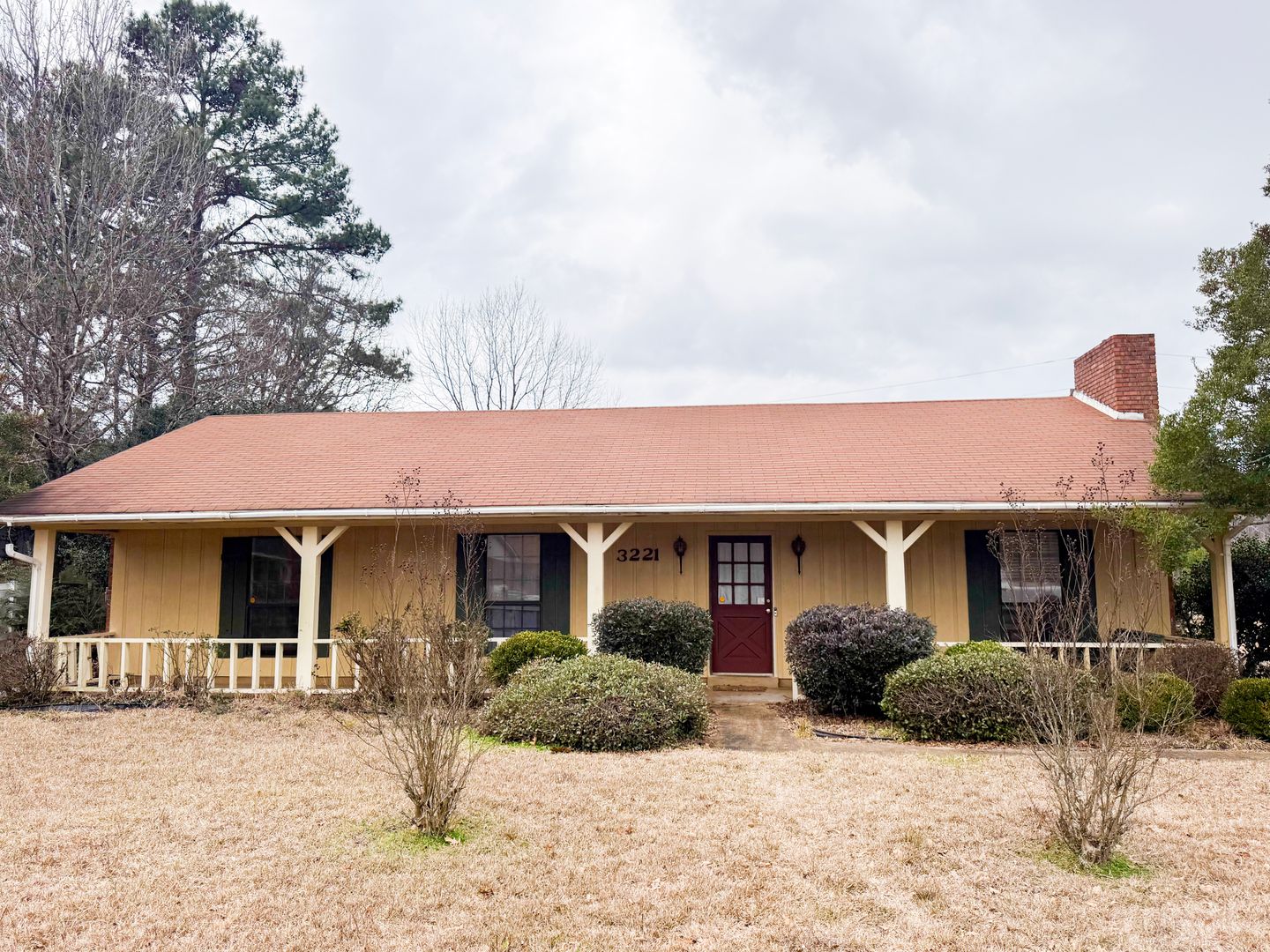 Columbus House: 3221 5th St N