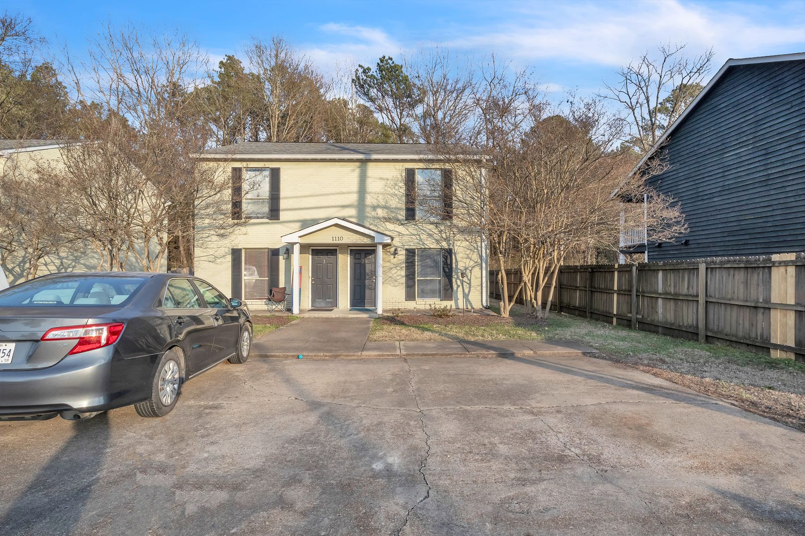 Starkville Apartment: 1110 N Montgomery St