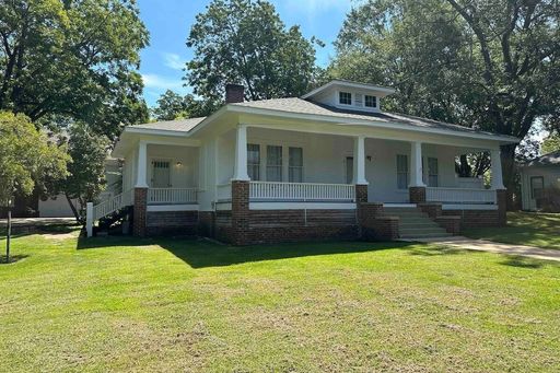 Charming Southern Home Near Campus – Utilities & WiFi Included! – photo 1