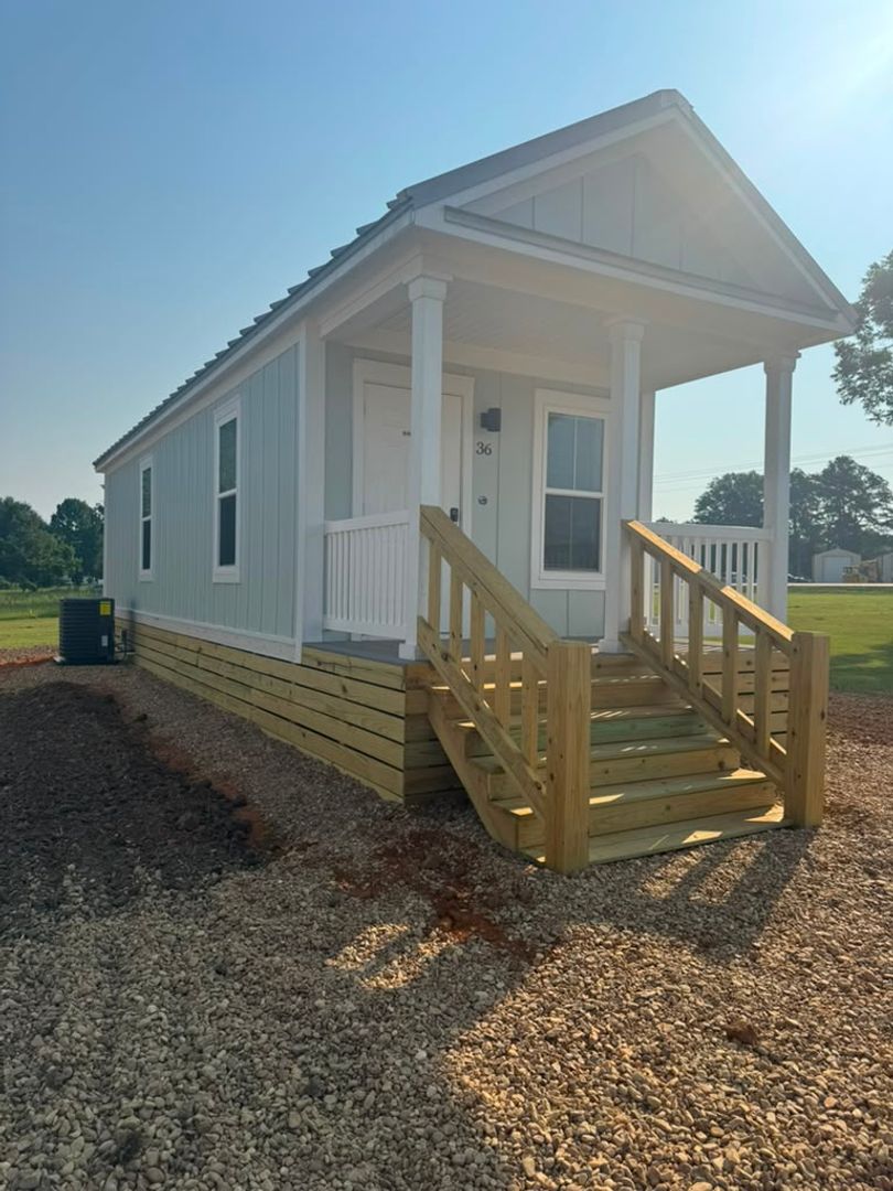 Starkville House: 44 Weeks Dr