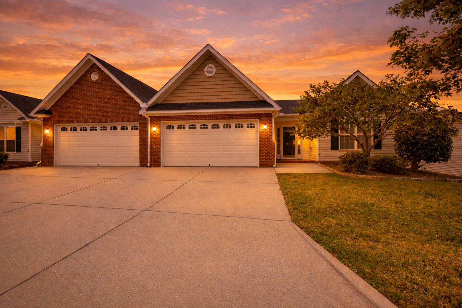 Colfax Townhome: 5011 Harness Lane