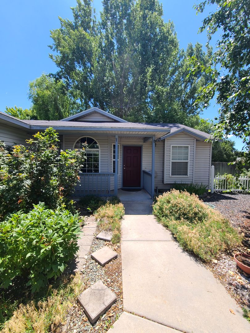 Boise Apartment: 6563 West Parapet Drive