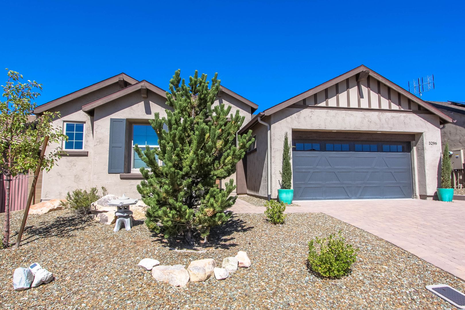 Prescott House: 3296 Cliff Edge Drive