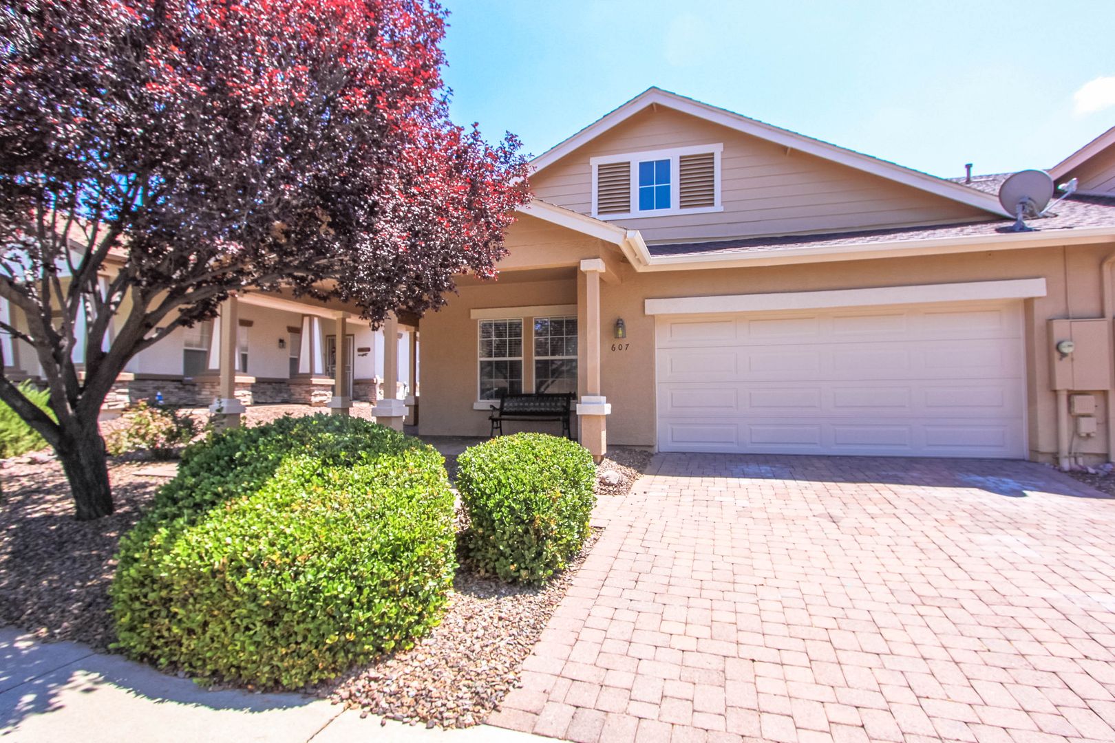 Dewey Townhome: 607 N Cortina Street